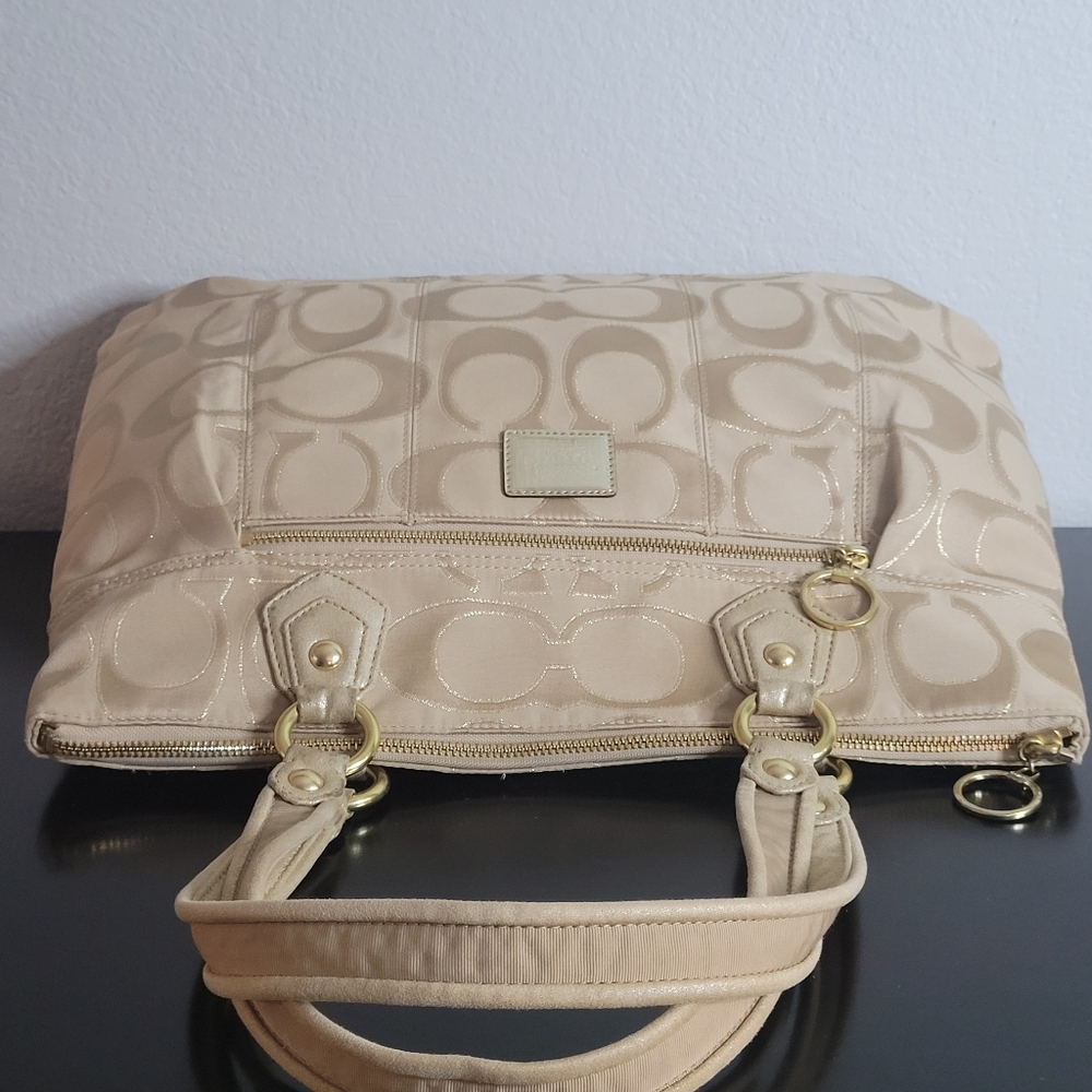 Coach Poppy Lurex Glam Signature Shoulder bag/Tote - Picture 10 of 16